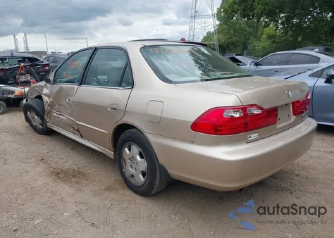 2001 Honda Accord 3.0 Ex z USA, uszkodzony, nr VIN 1HGCG16531A085429